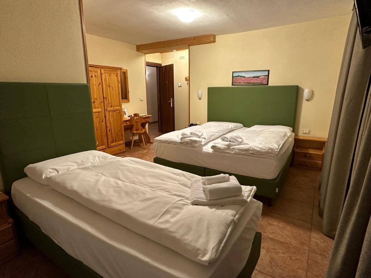 Hotel Trieste タルヴィージオ エクステリア 写真